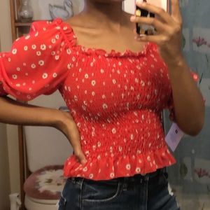 Red floral stretchy crop